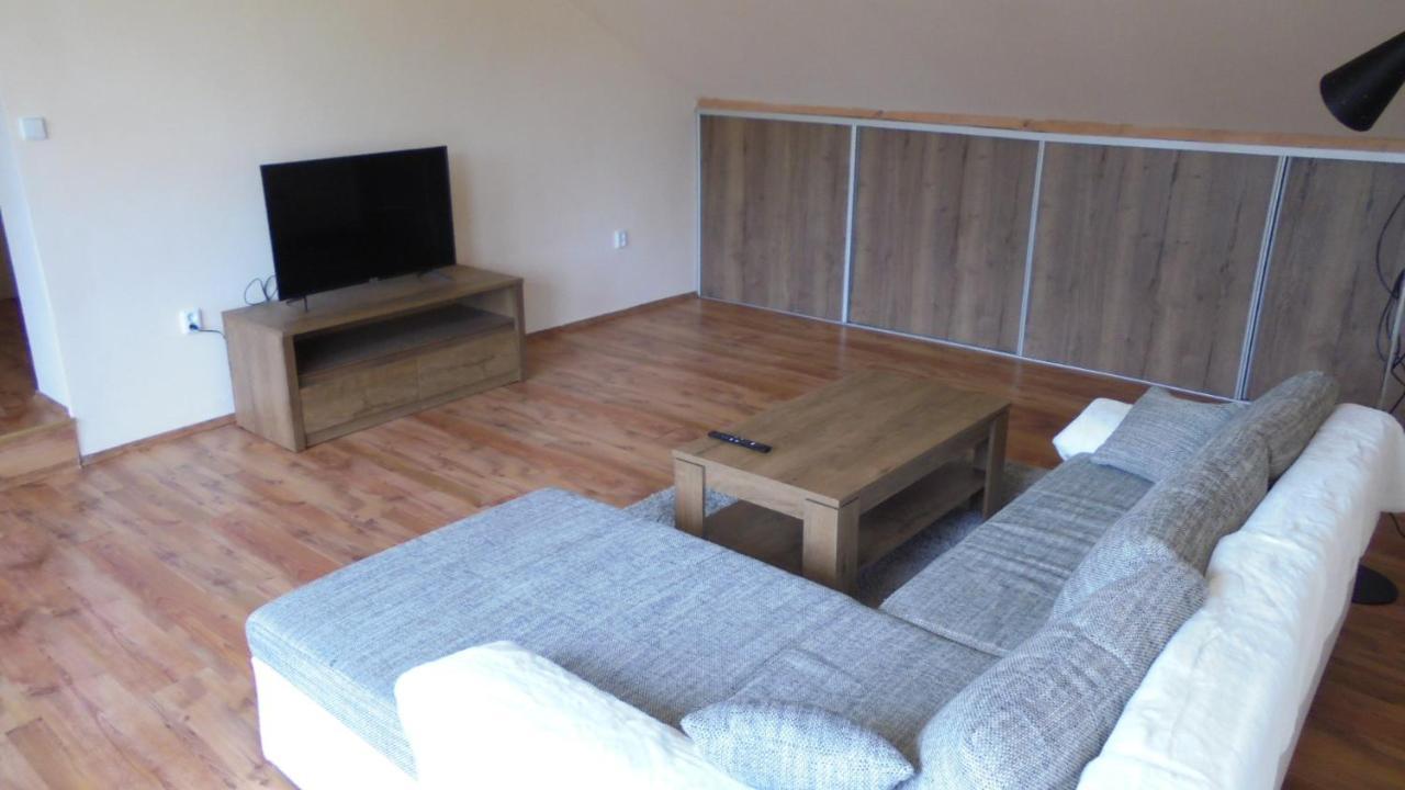 Apartman Aya Janov nad Nisou Exterior foto